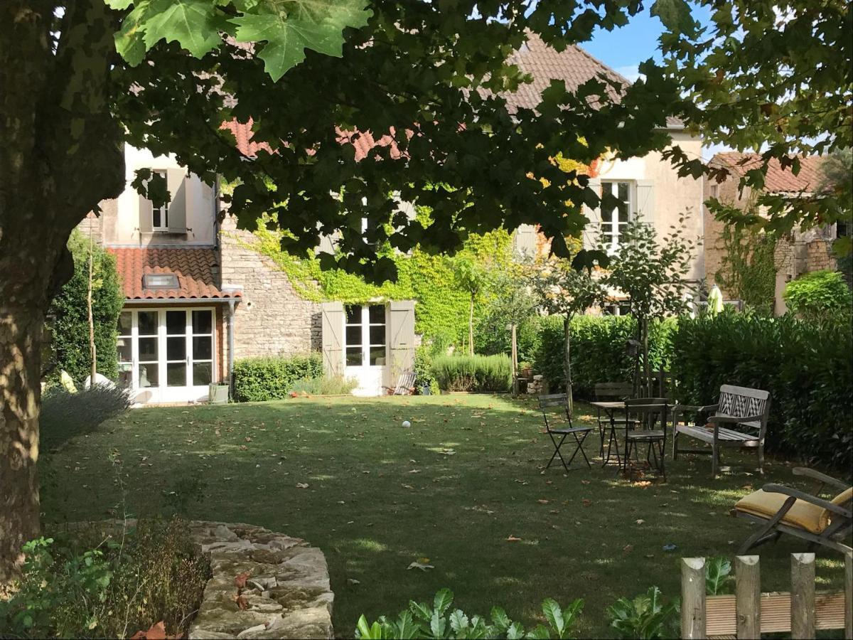 Hotel Le Relais De Scisse Saint-Gengoux-de-Scissé Zewnętrze zdjęcie